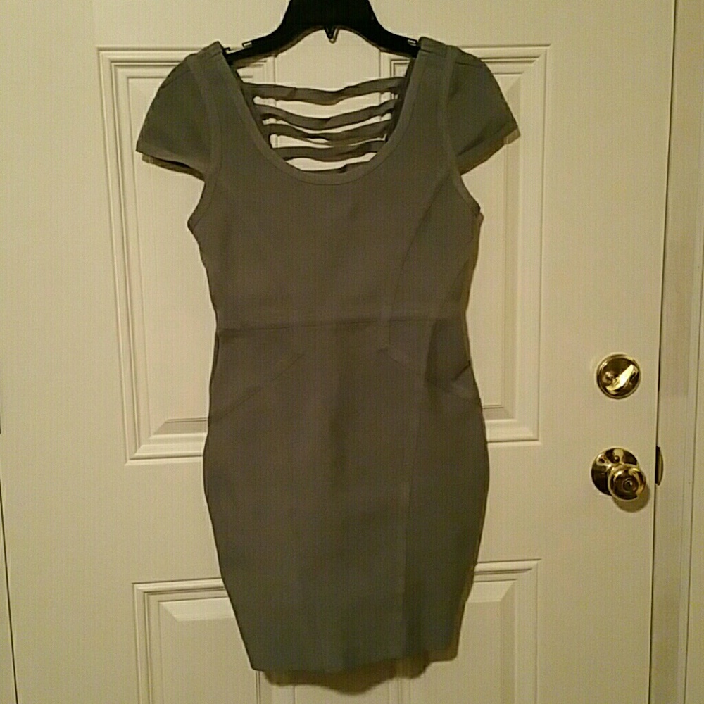 FOREVER 21 GRAY DRESS